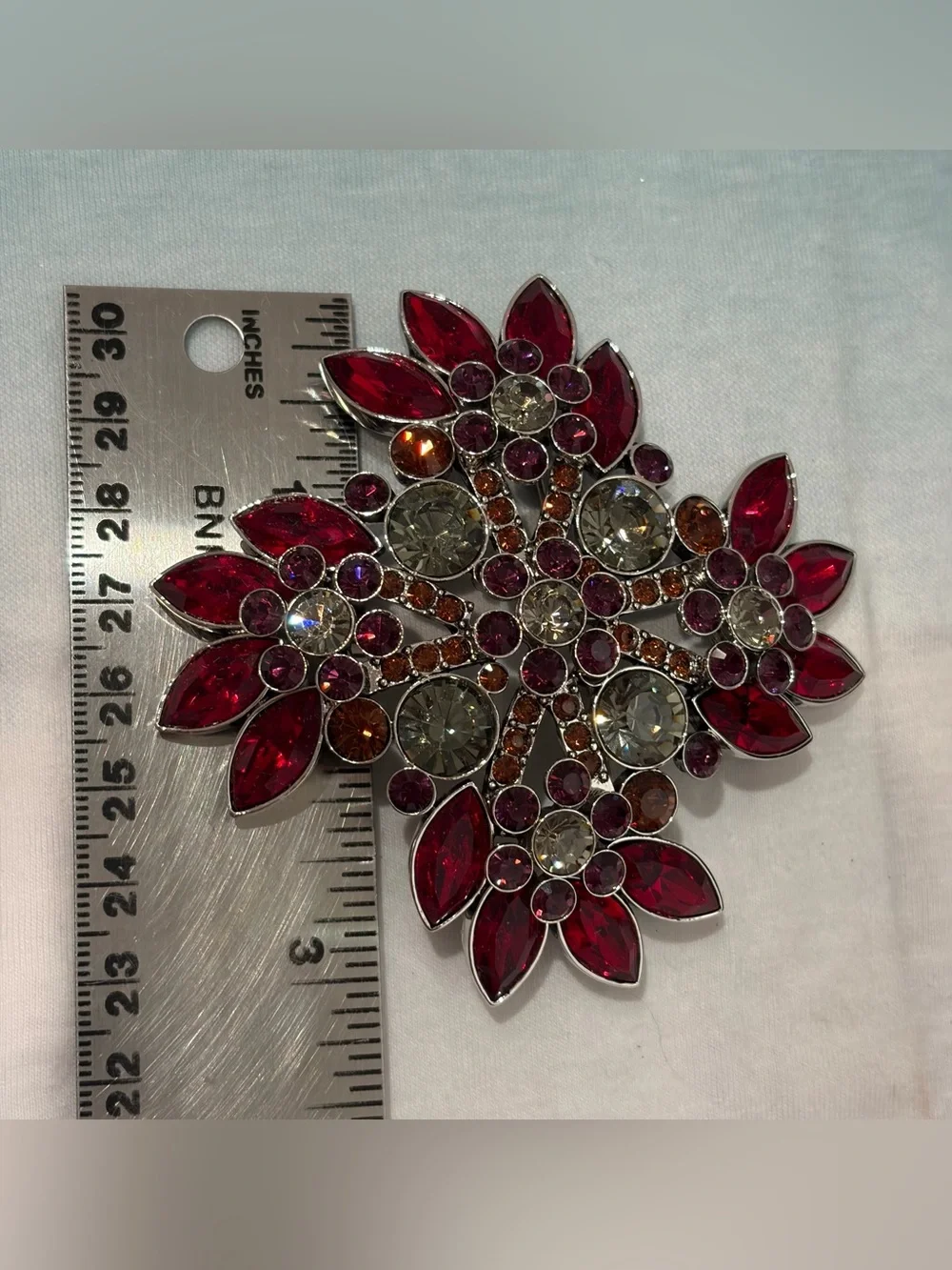 Joan Rivers Rare Elegant Red Stone Crystal Floral Brooch Excellent Perfect Shape